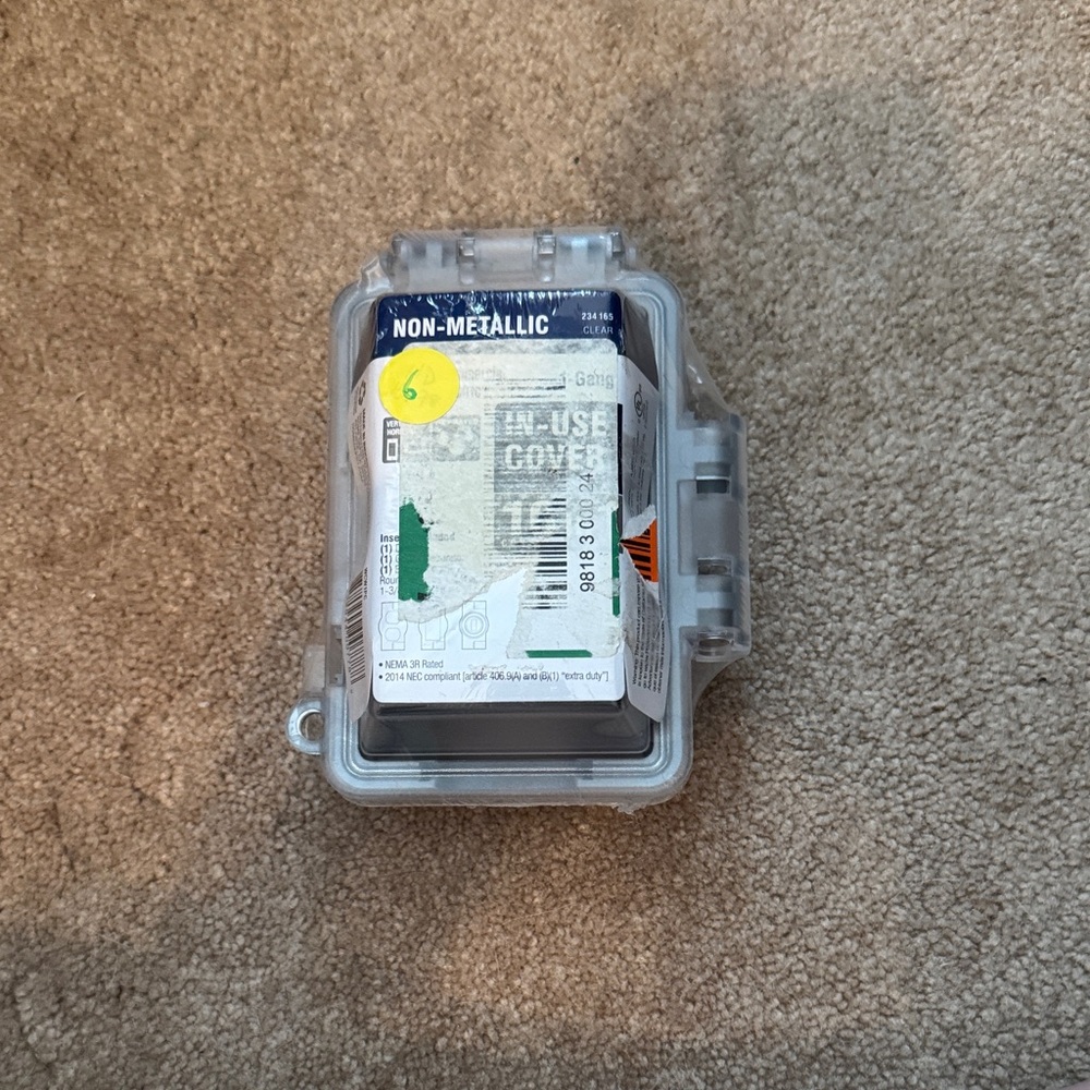 Non-Metallic In-Use Cover - Clear - Picture 1 of 1
